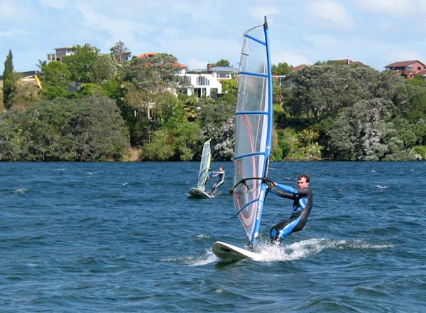 Windsurfing. Oh, look, it's me. :-), Lake Pupuke, Auckland, New Zealand