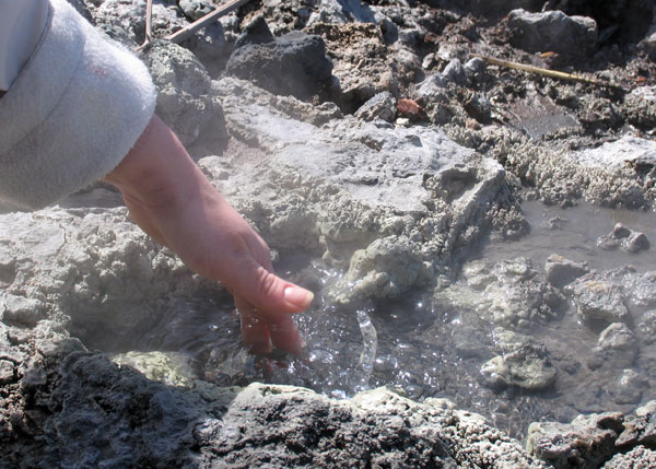 Hot water on the bank of Lake Rotorua, Rotorua, New Zealand