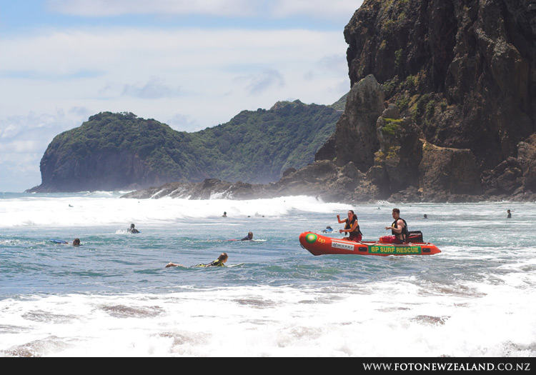 BP Surf Rescue in action, Piha Beach, Auckland, New Zealand