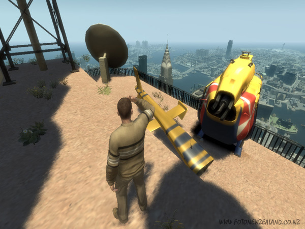 Crashed helicopter at the top of the Empire State Building GTA4 screenshot