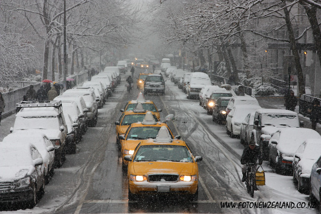 Snow in New York, yellow cabs